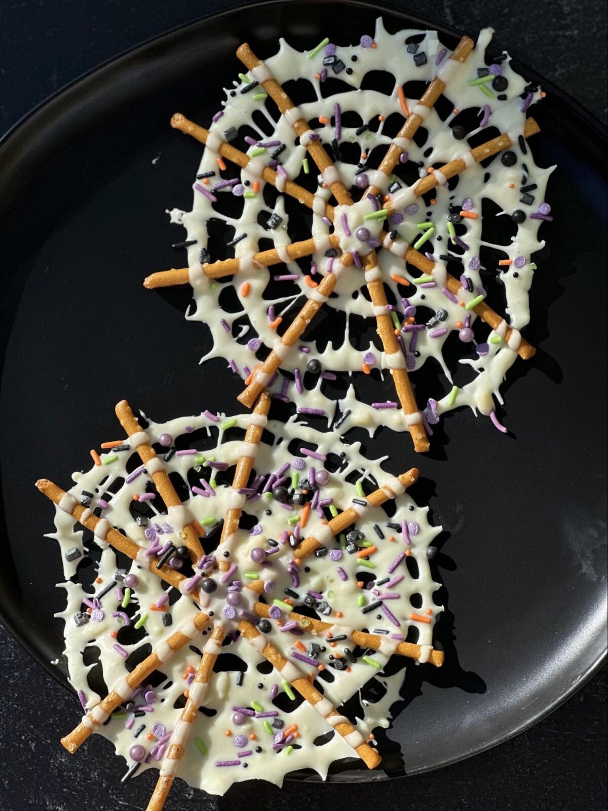 How to Make Spider  Chocolate Pretzels Melissa's Healthy Kitchen