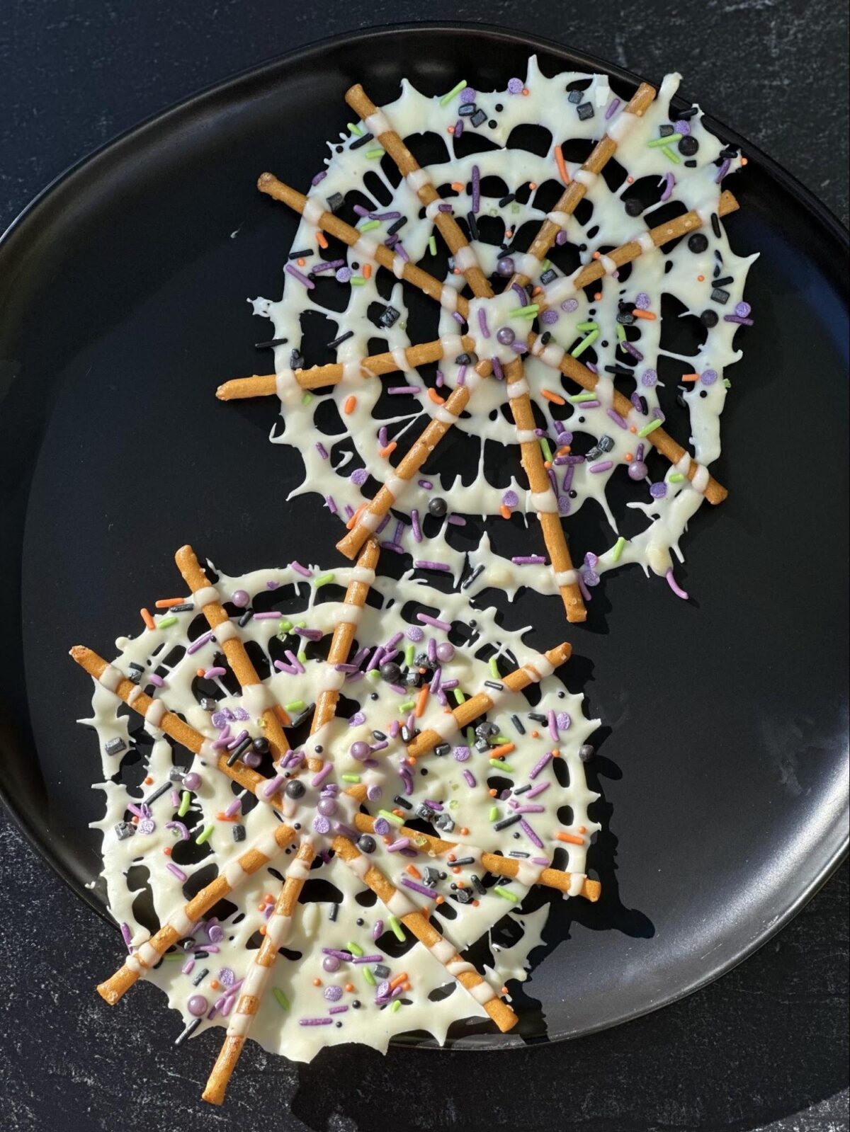 How to Make Spider  Chocolate Pretzels Melissa's Healthy Kitchen